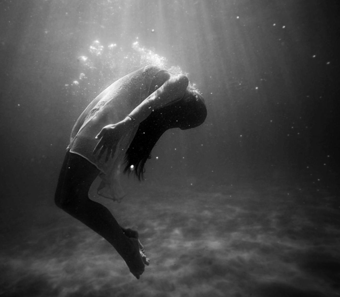 技术支持如何影响游戏的玩法和策略？